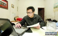 修電腦將硬盤修報廢,詩人將維修商告上法庭